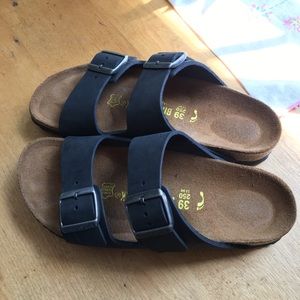 black leather birkenstocks arizona size 39